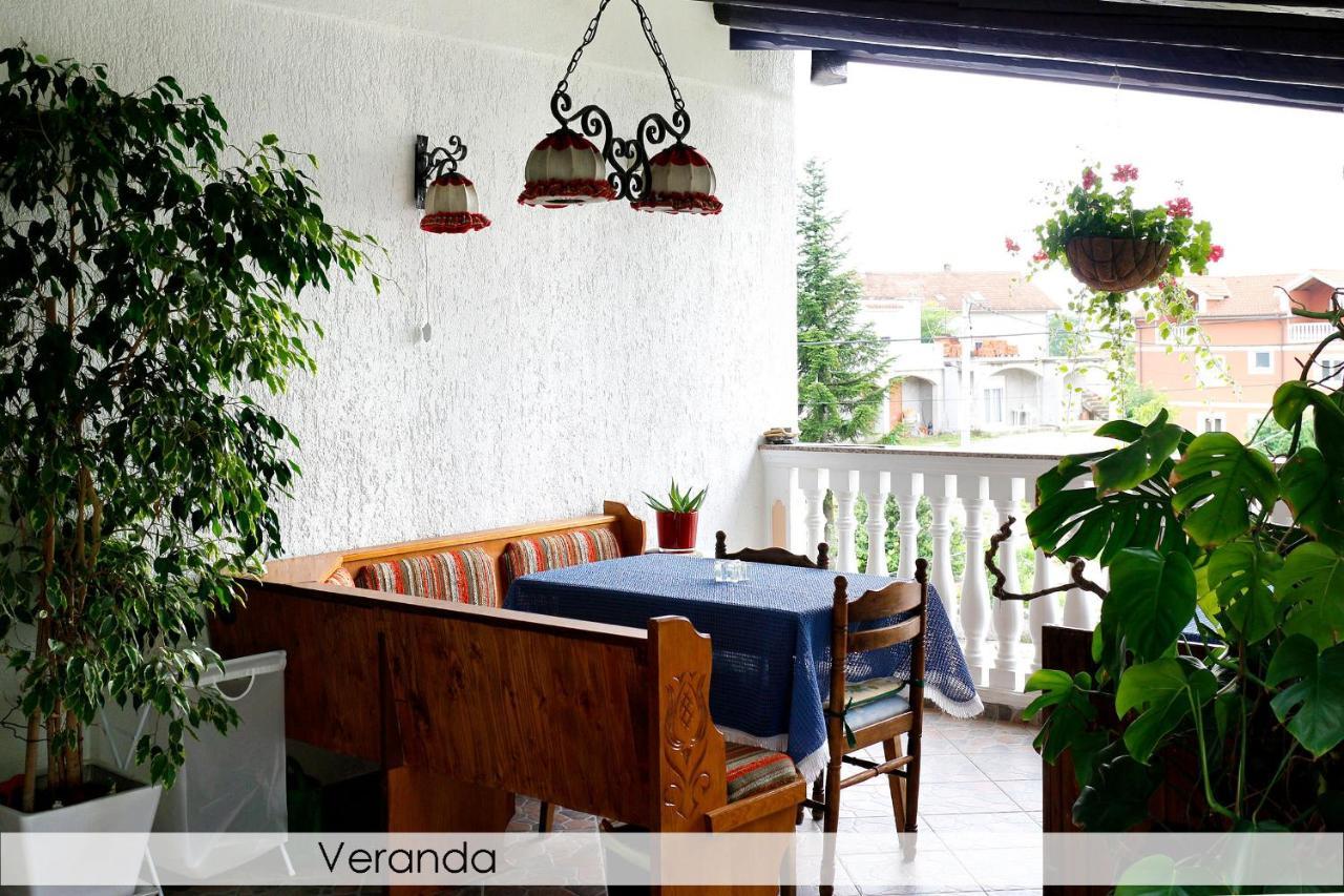 Anica Iles Apartamento Viskovo Exterior foto